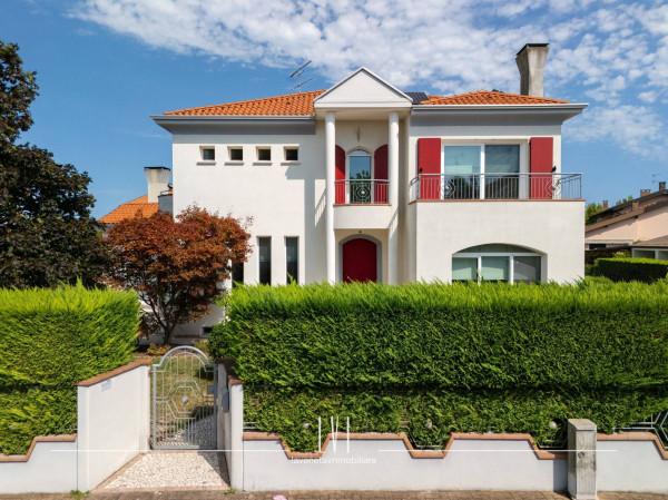 Villa, Caorle