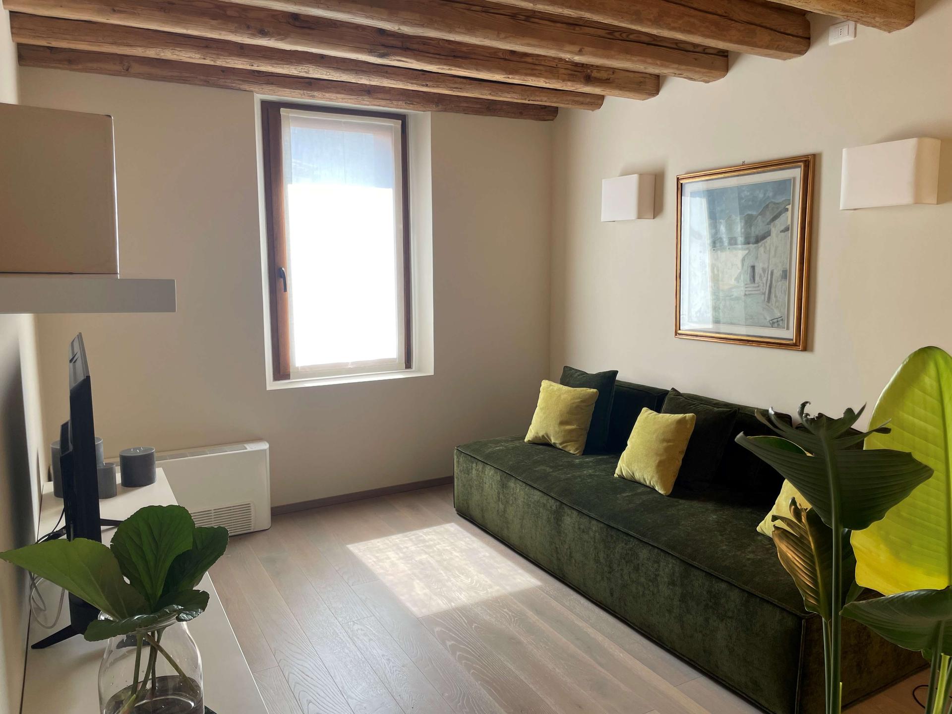Villa, Revine Lago