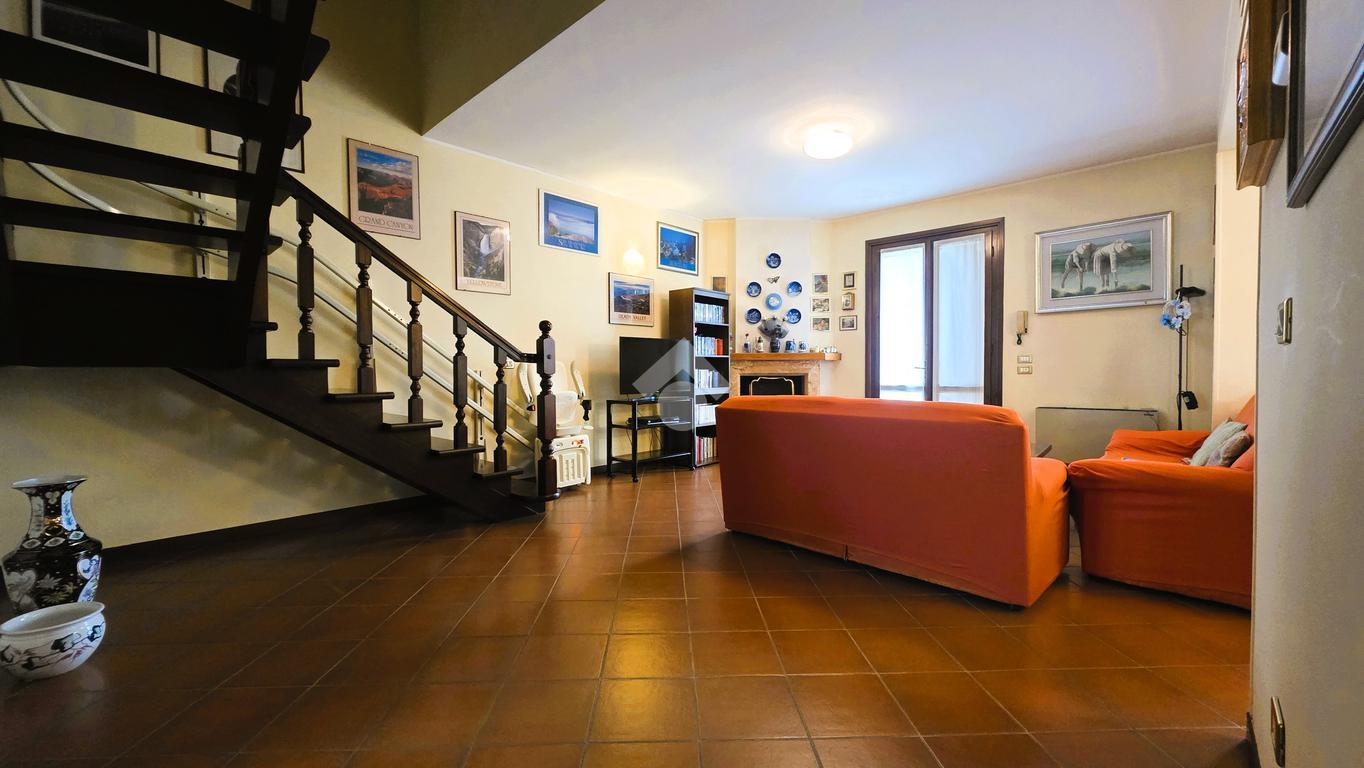 Villa a schiera in Via Chiesa San Silvestro 117, Curtatone
