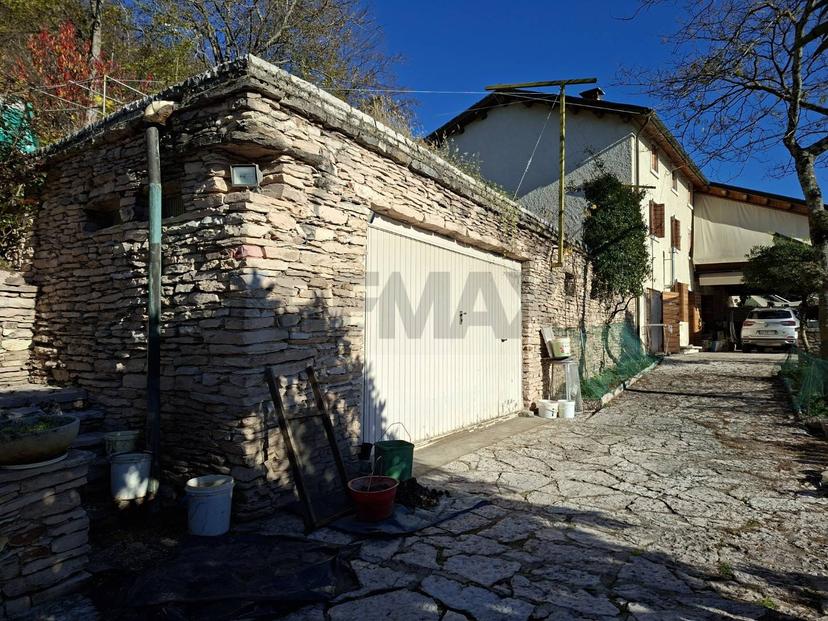 Casa indipendente in Via Caldoie 18, Cavaso del Tomba — foto 2 di 5