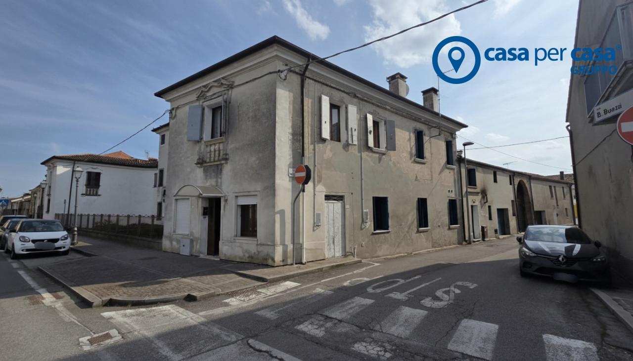 Quadrilocale in Via Beato Luigi Guanella, Fratta Polesine