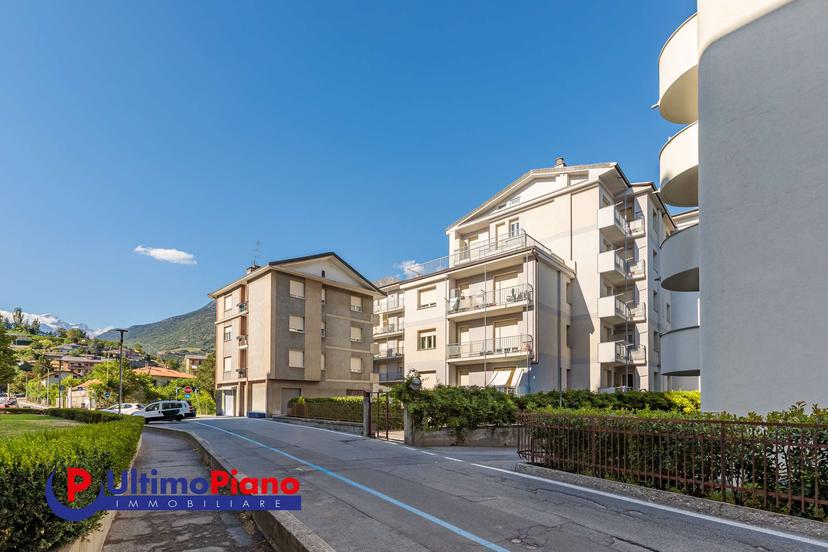 Bilocale in Viale Federico Chabod 62, Aosta — foto 3 di 5