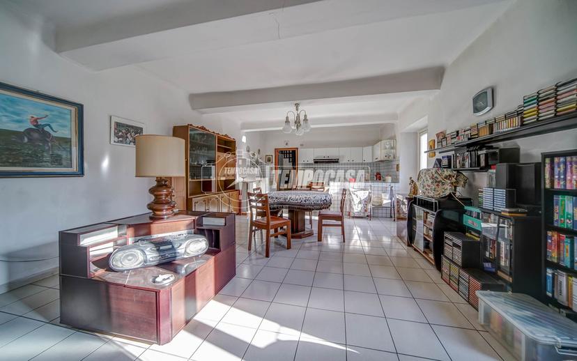 Appartamento in Piazza XX Settembre 2, Fagnano Olona — foto 3 di 5