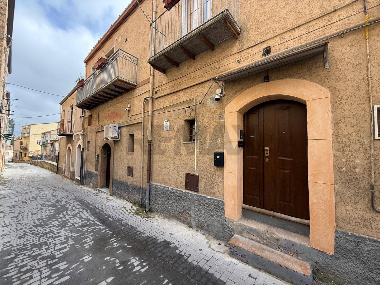 Casa indipendente in Via Fratelli Bruno 20, Piazza Armerina
