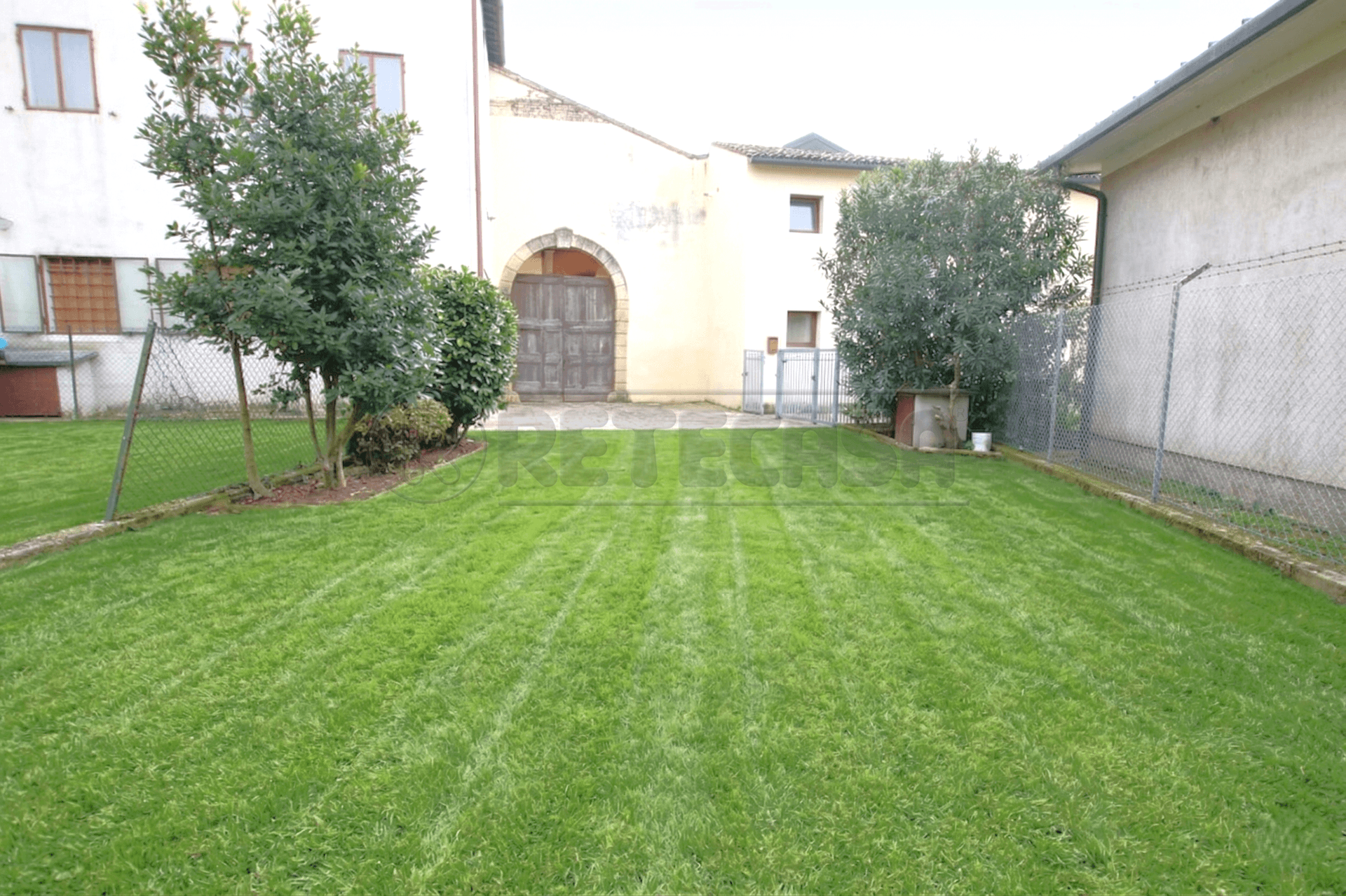 Villa a schiera in Piazza Guglielmo Marconi, Montegalda