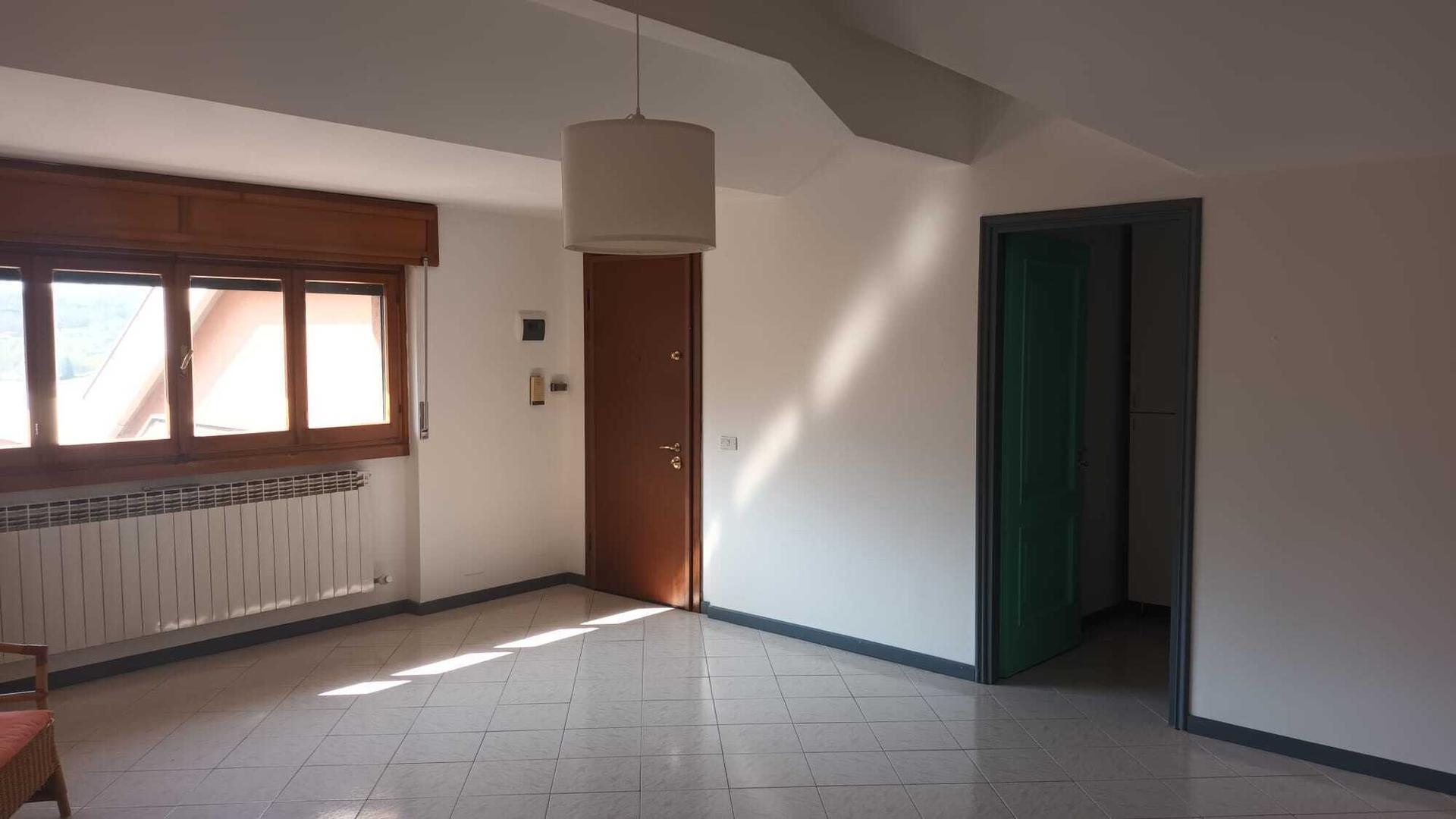 Appartamento in Savignone, Savignone