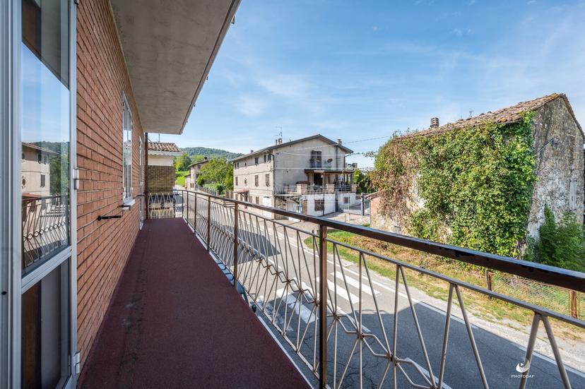 Trilocale in Via P. Giardini Nord, Serramazzoni — foto 4 di 5
