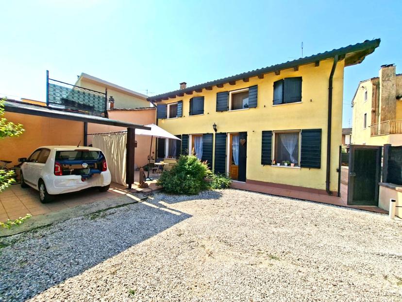 Villa a schiera, Villafranca di Verona — foto 2 di 5