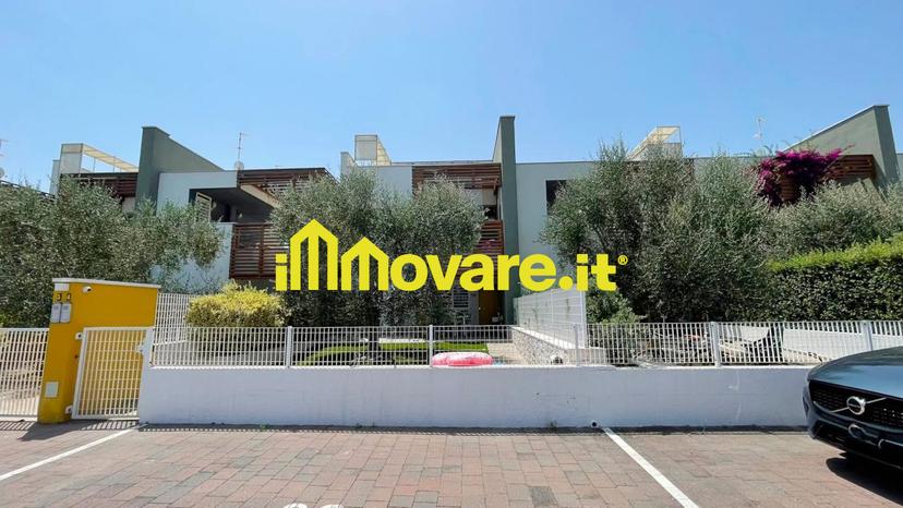 Villa unifamiliare in Via Bari 788200, Giovinazzo — foto 3 di 5