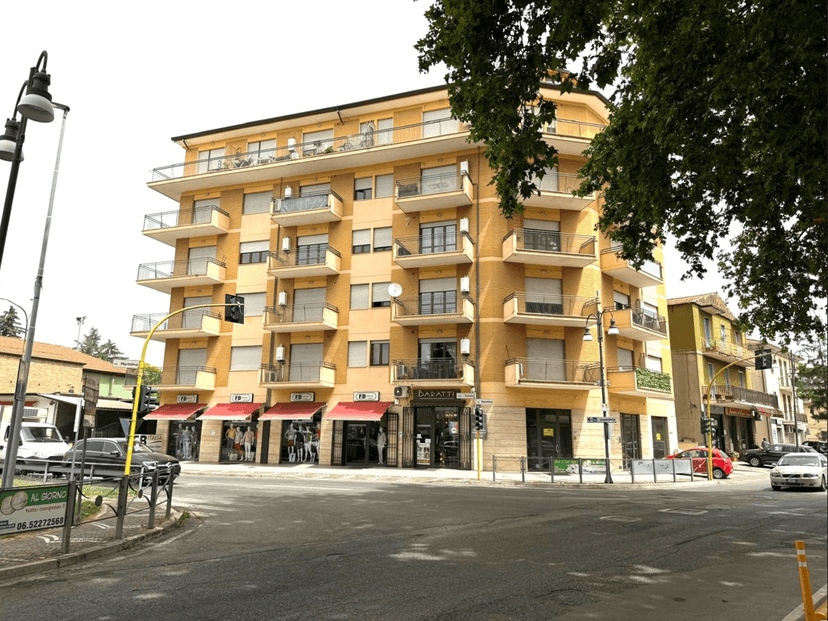 Appartamento in Via Marittima, Frosinone