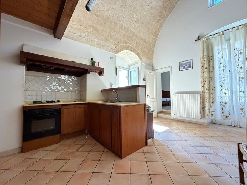 Casa indipendente in Via Fiorentini, Matera