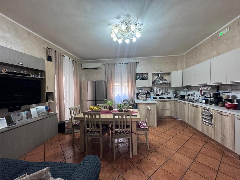 Quadrilocale in Via Luigi Settembrini 99, Lamezia Terme