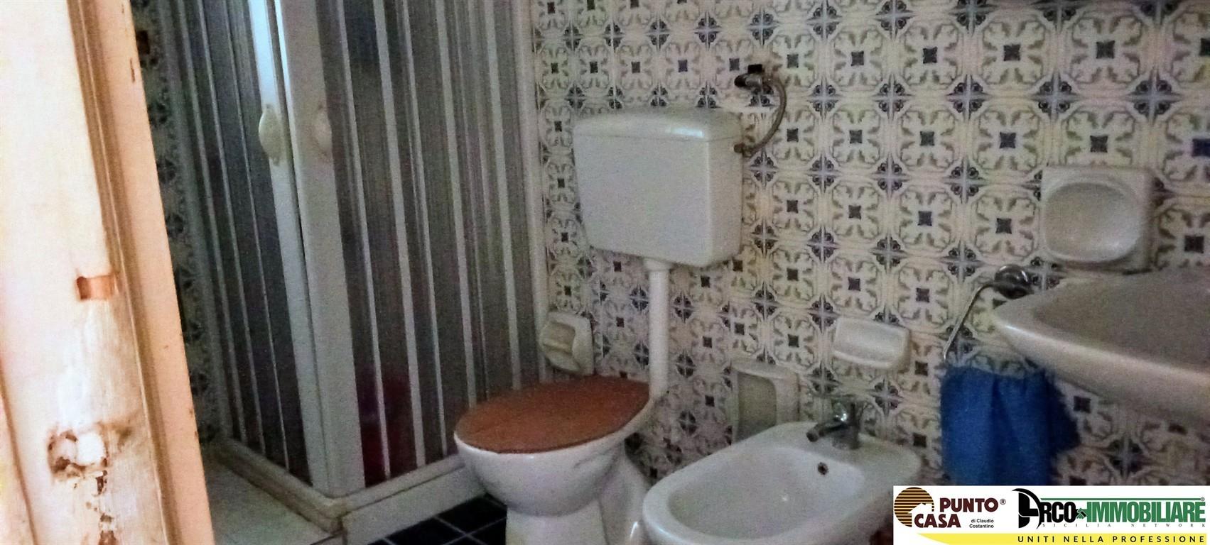 Casa indipendente in Via Giuseppe Malvica, Palermo