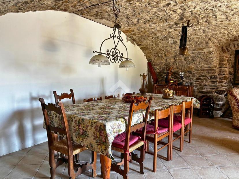 Casa indipendente in Via S. Pietro 5, Lozio — foto 3 di 5