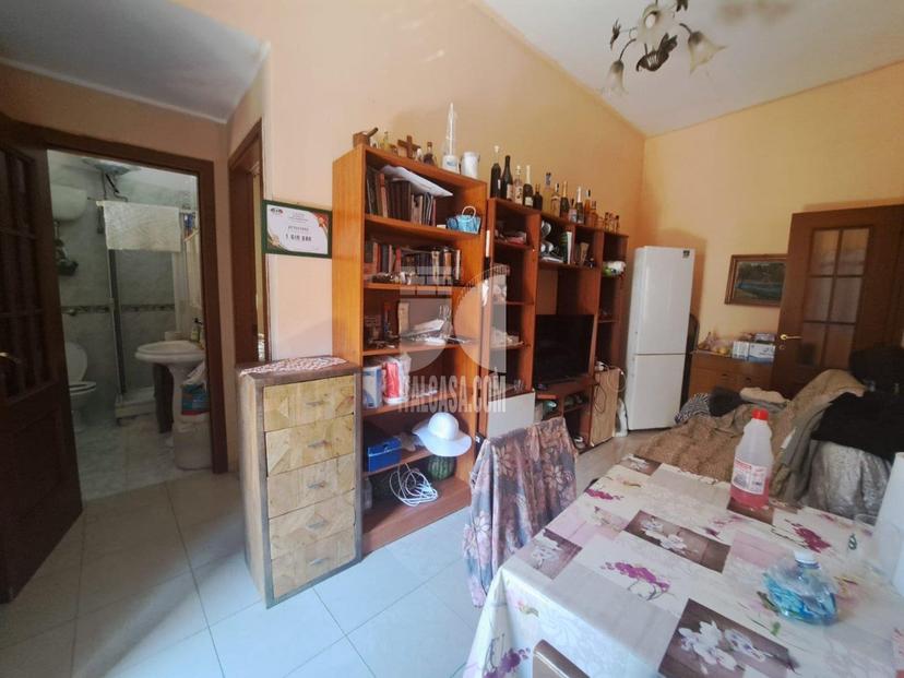 Casa indipendente in Piazza San Pietro, Crotone — foto 2 di 5