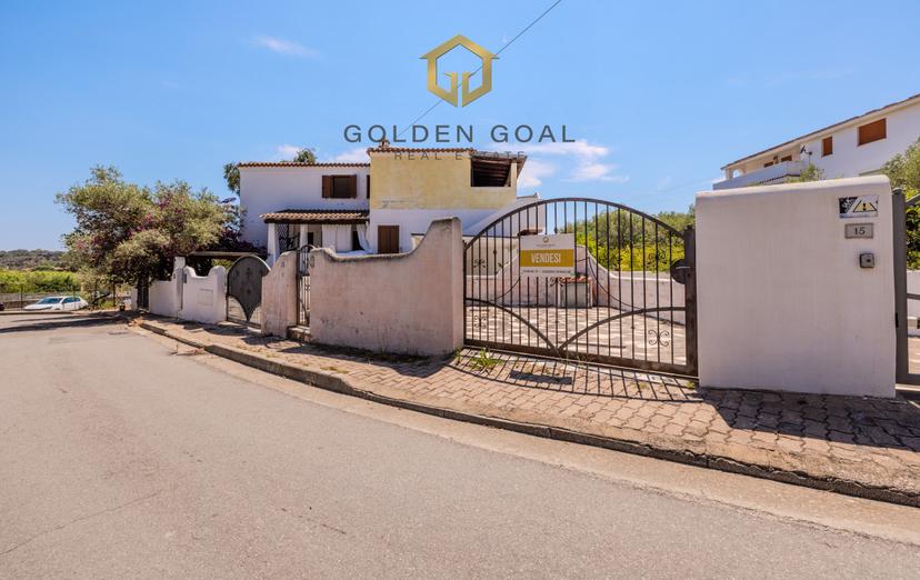 Villa a schiera in Via Sos Alinos, Orosei — foto 2 di 5