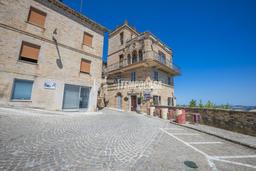 Casa indipendente, Loro Piceno