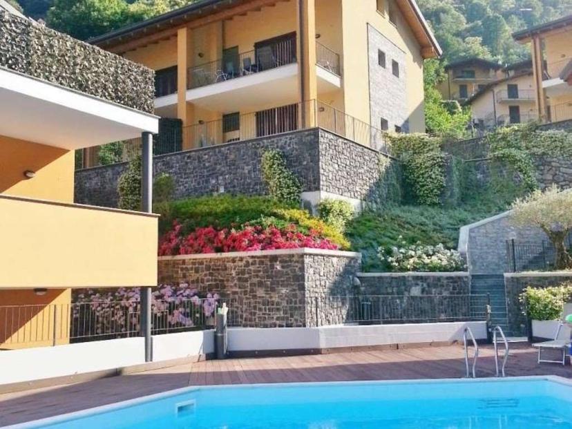 Quadrilocale in Via Pizzo Gordona  36, Argegno — foto 3 di 5