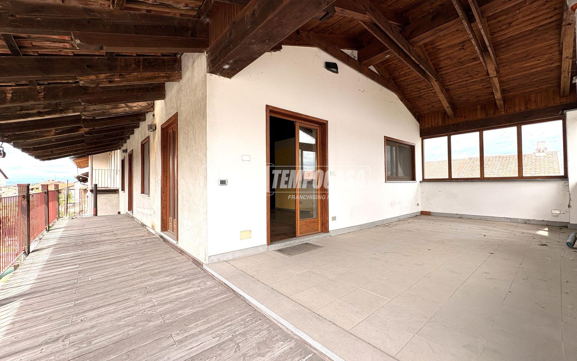 Casa indipendente in Via IV Novembre, Settimo Rottaro
