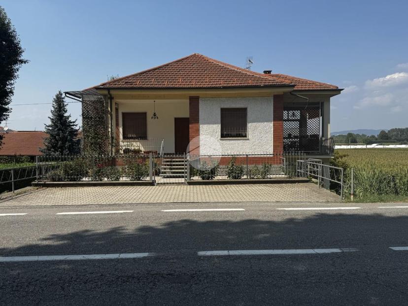 Casa indipendente in Via Villastellone 73, Carignano — foto 3 di 5