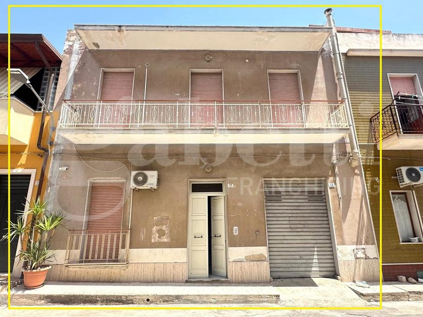 Casa indipendente in Via Lombardia 10, Avola — foto 2 di 5