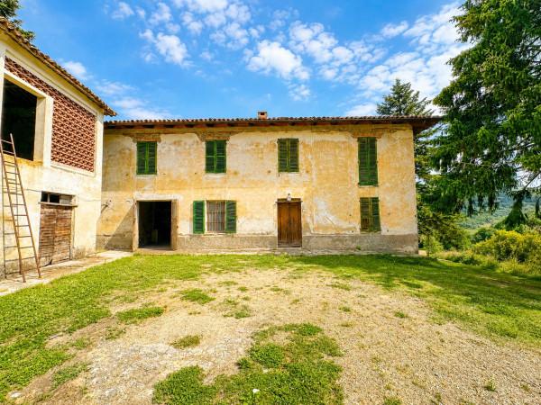 Cascina in Località Robini, Santo Stefano Belbo — foto 3 di 5