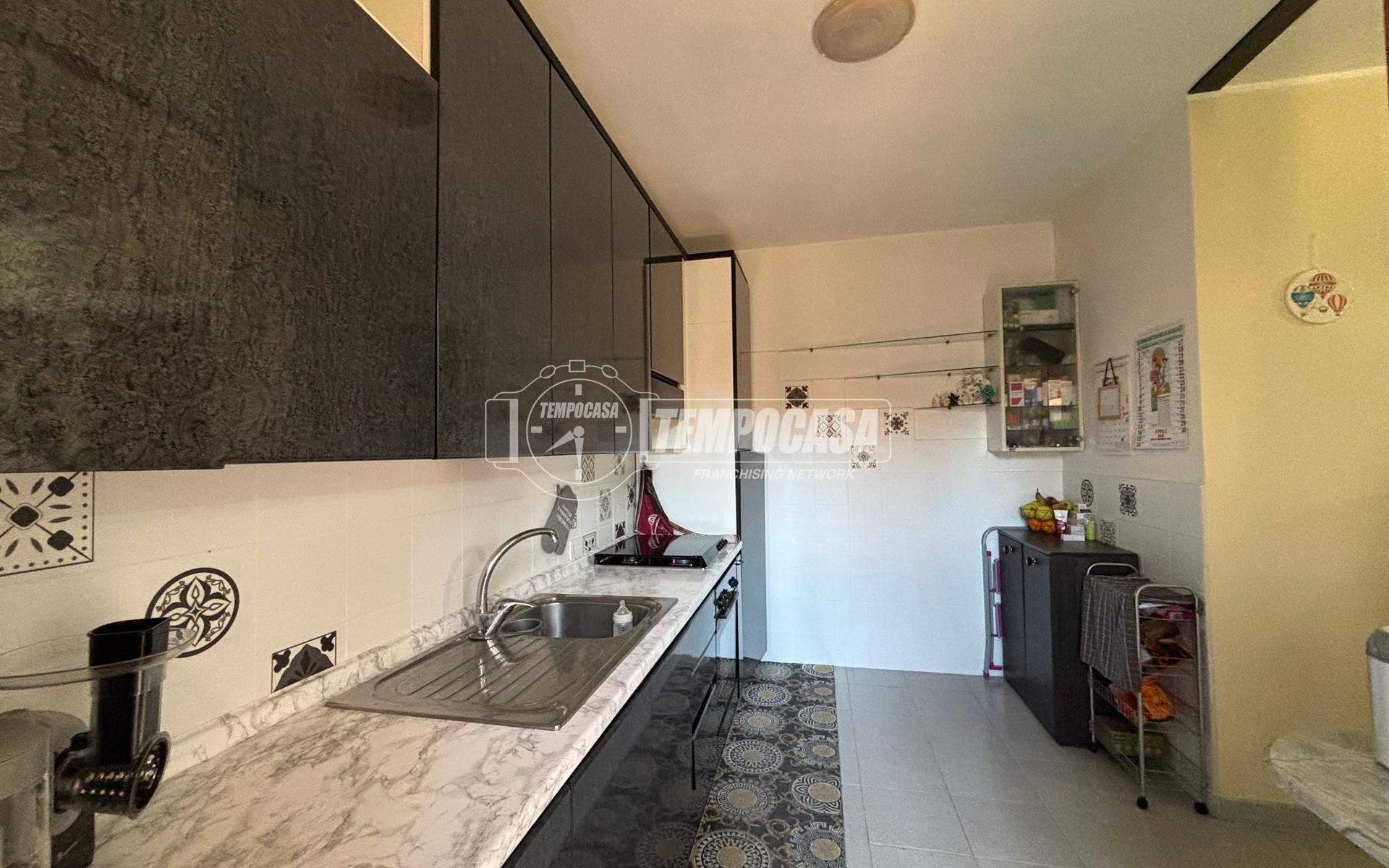 Trilocale in Via della Miseria 9, Parona