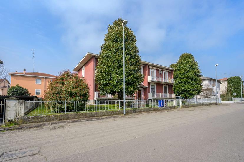 Appartamento in Via Toscana  11, San Secondo Parmense — foto 3 di 5