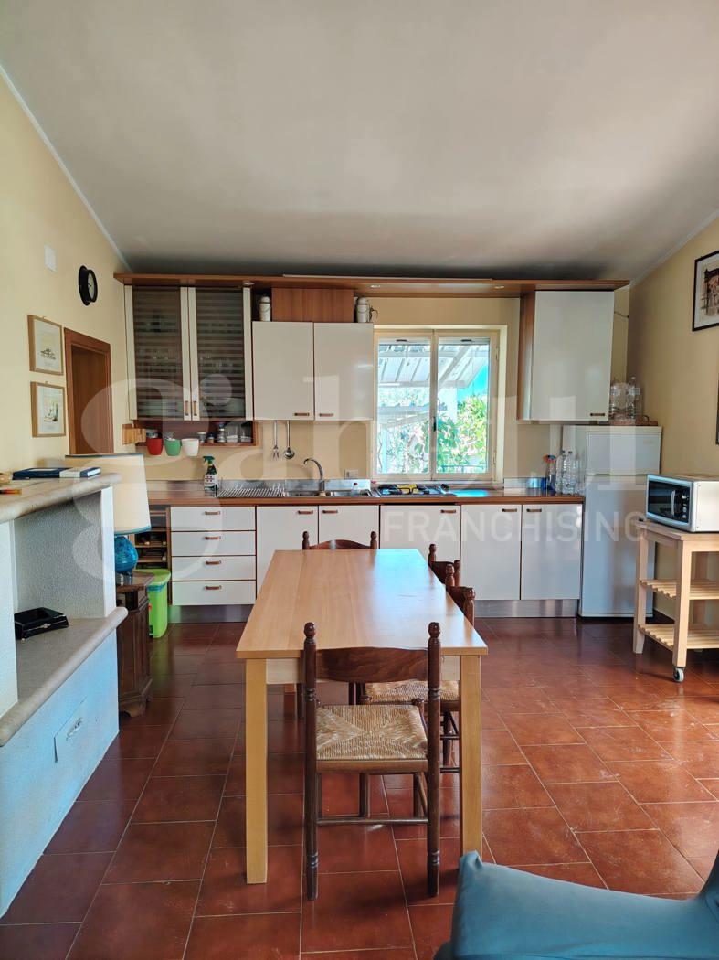 Villa in Zona Via Castel del Monte, Corato — foto 3 di 5