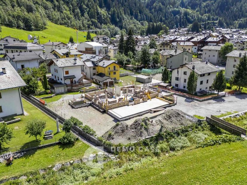 Bilocale in Via Don Guanella, Campodolcino — foto 2 di 5