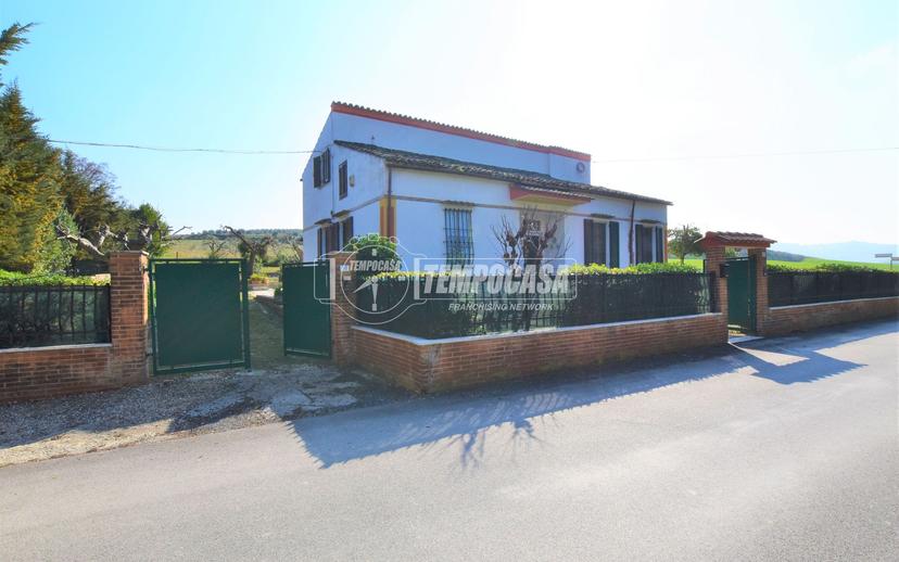 Casa indipendente in Via Gino Nibbi 30, Porto San Giorgio — foto 5 di 5
