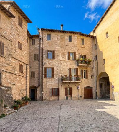 Terratetto plurifamiliare in Via Cappuccini, Spello
