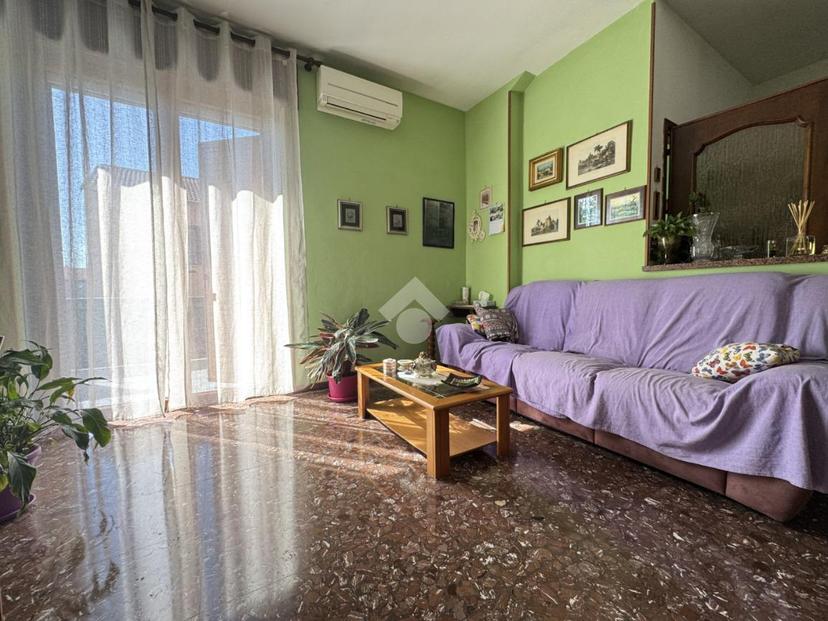 Villa in Via G. Carducci 59, Cameri — foto 4 di 5