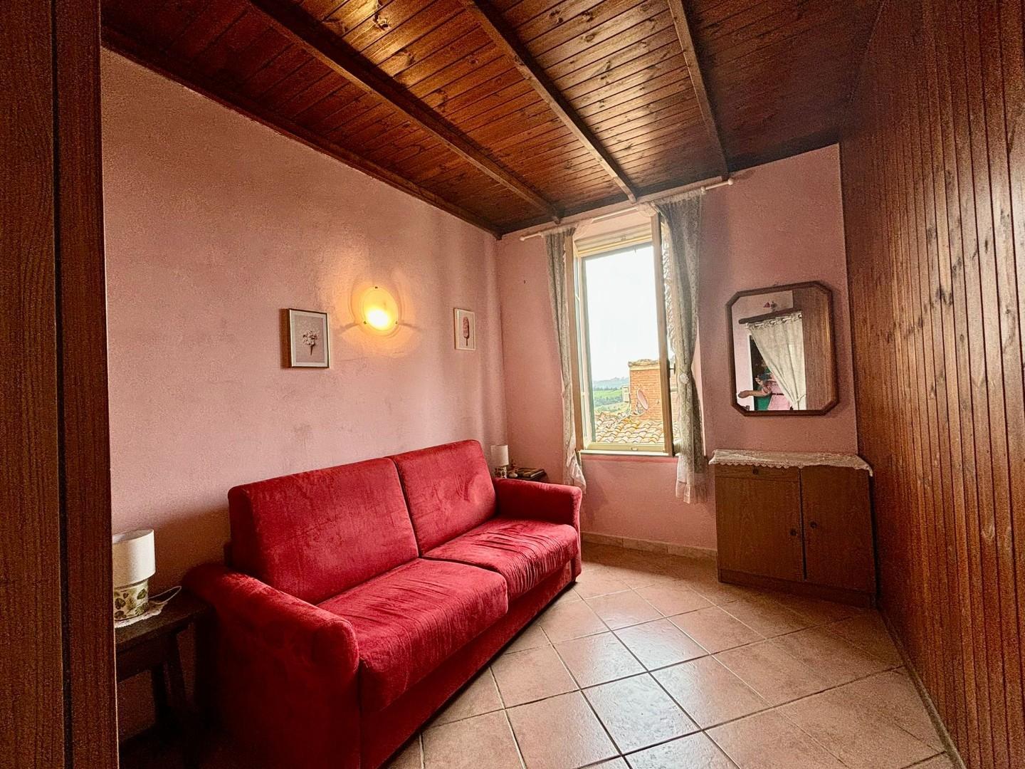 Trilocale, Peccioli