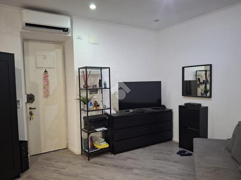 Monolocale in Via Archimede 00, Roma