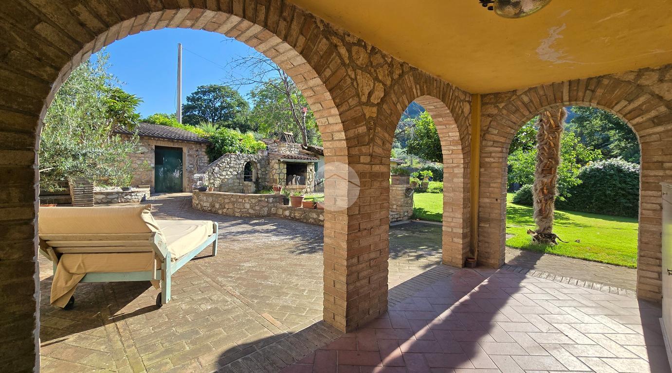 Casa indipendente in Bazzano Superiore 46, Spoleto