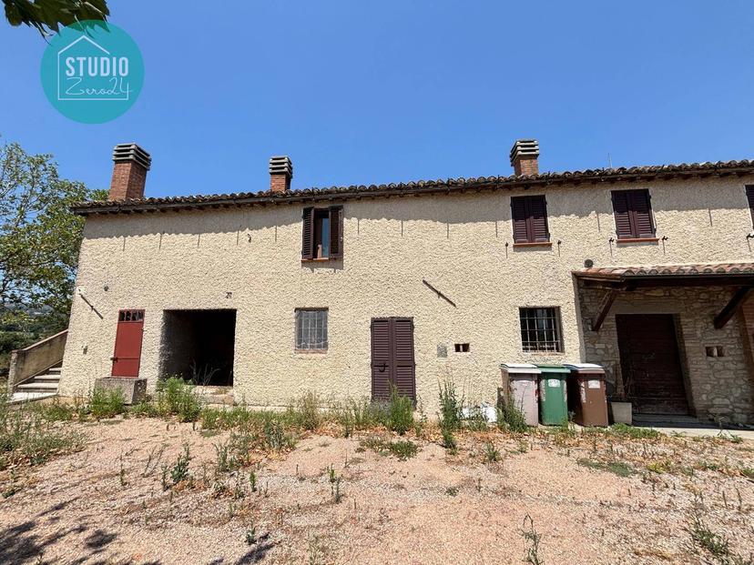 Rustico in Via della Pallotta, Fratta Todina — foto 2 di 5