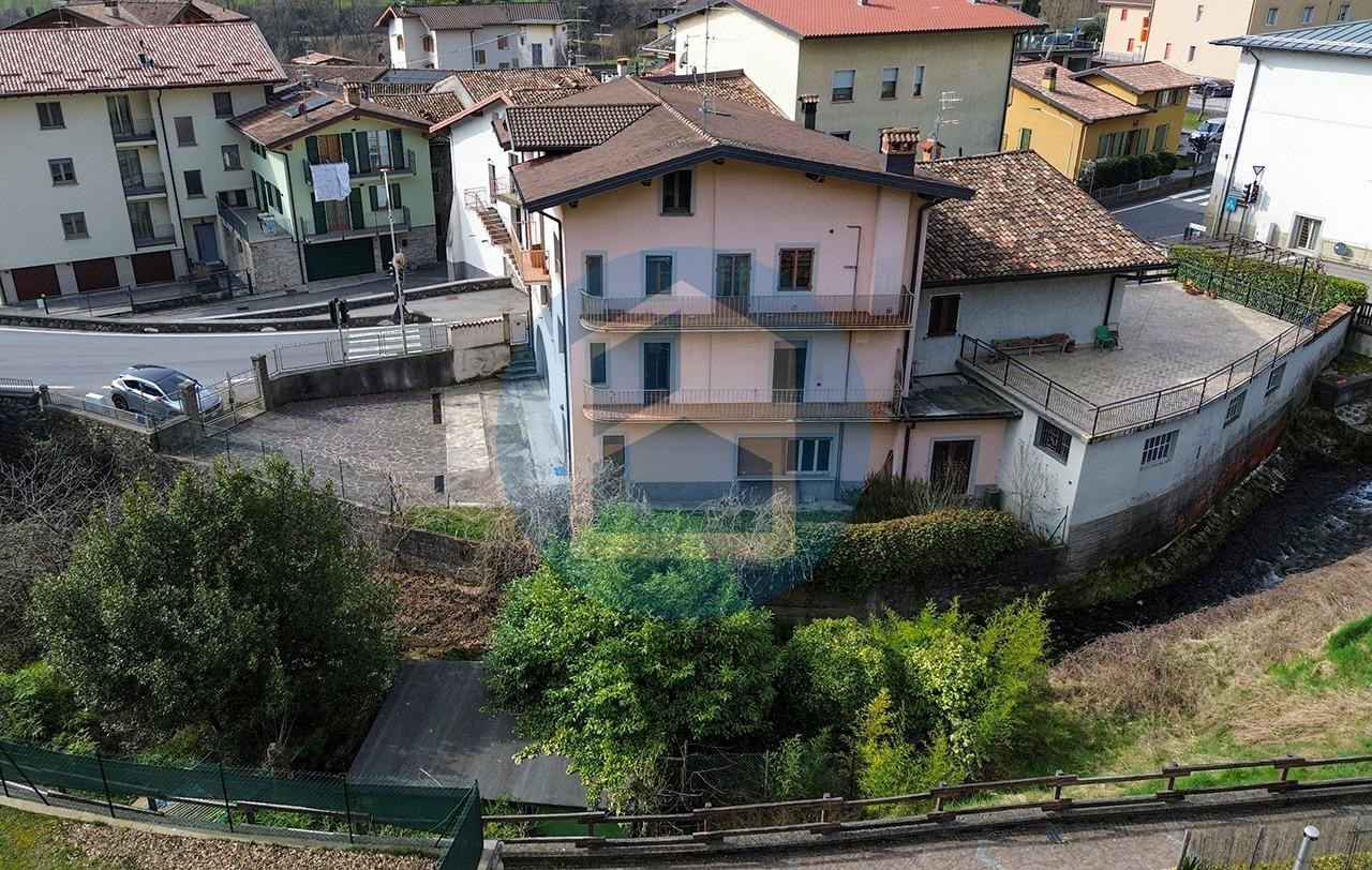 Casa indipendente in Via Moscheni 3, Cerete