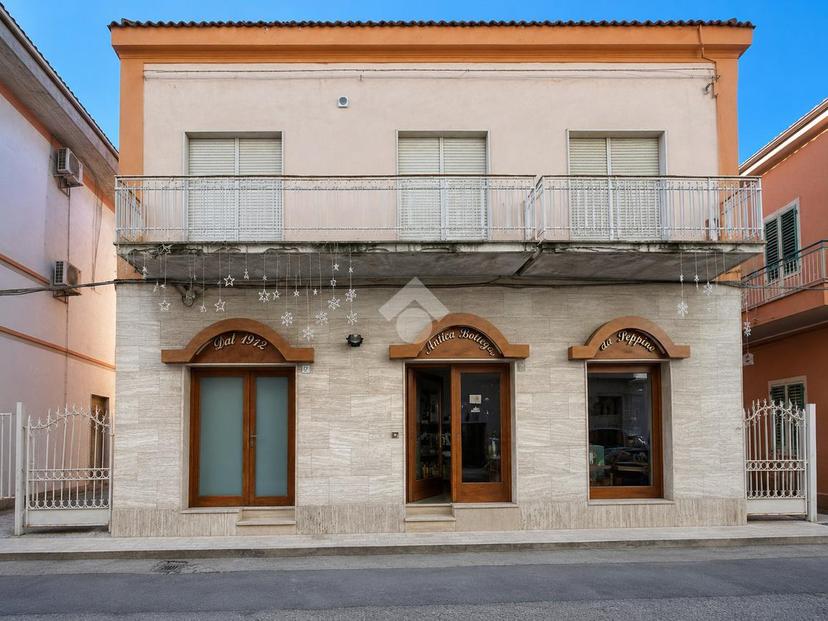Casa indipendente in Via Buccari 37, Giulianova — foto 4 di 5