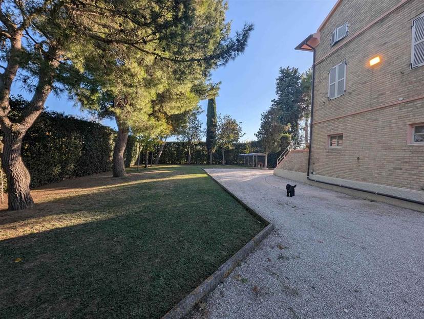 Casa indipendente in Contrada Piane Chienti, Civitanova Marche — foto 2 di 5