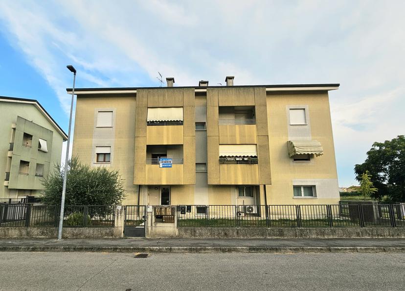 Bilocale in Viale della Libertà, Solesino