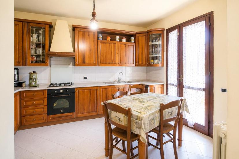 Villa a schiera in Via dei Mezzi, Vicopisano — foto 3 di 5