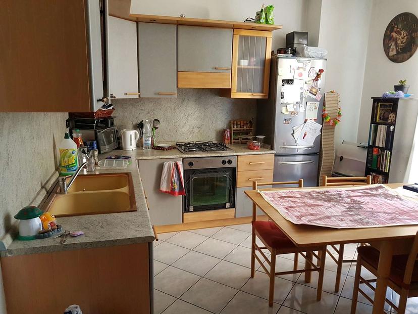 Bilocale in Via Carducci, Fenegrò — foto 3 di 5