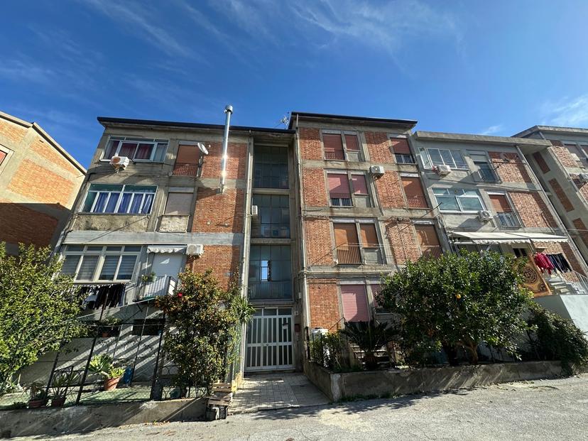 Quadrilocale in Piazza Verga 16, Barcellona Pozzo di Gotto — foto 3 di 5