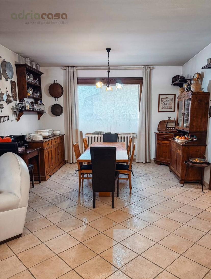 Villa in Via Tavoleto, San Clemente — foto 3 di 5