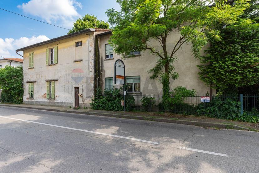 Casa indipendente in Via Liberazione 84, Gallarate — foto 3 di 5
