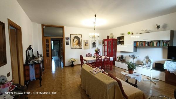 Villa bifamiliare in Via Arno, Macerata — foto 2 di 5