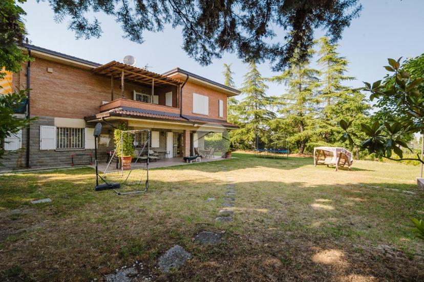 Villa in Via a. Dondarini 5, Monte San Pietro — foto 3 di 5