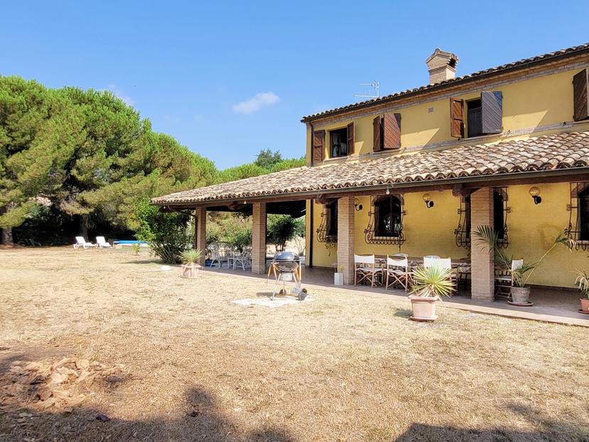 Villa in C.da Svarchi  10, Altidona