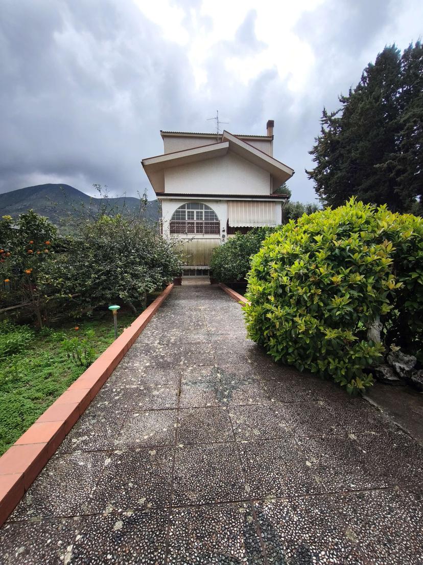 Porzione di villa in Via delle Rose, Torretta — foto 2 di 5